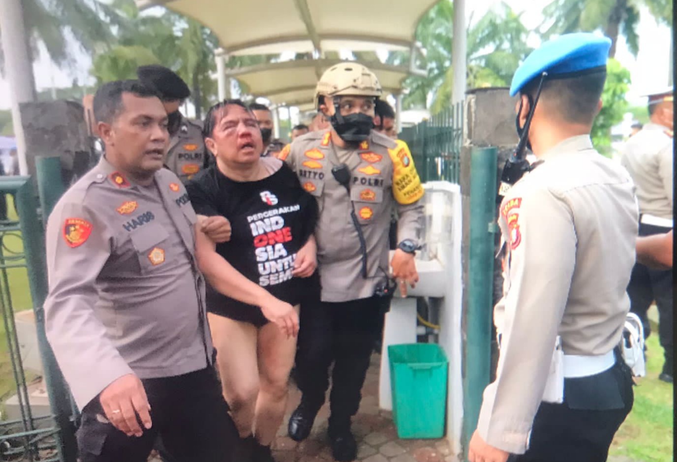 Hingga hari Ini Kepolisian Telah Menahan 10 Orang Pengeroyok Ade Armando