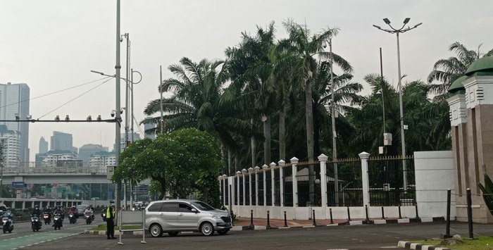 Pagi Ini Belum Terlihat Ada Pergerakan Mahasiswa Di Depan DPR RI