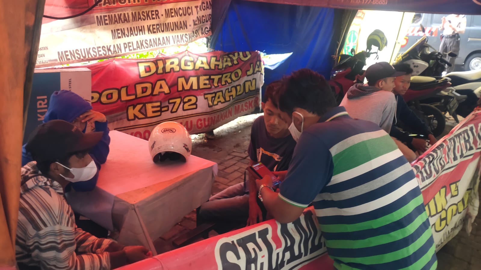 Petugas Gabungan Amankan Puluhan Anak yang Hendak Ikut Demo