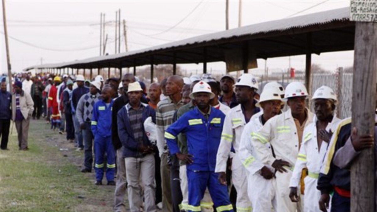 Serikat pekerja Afrika Selatan mulai pemogokan di ArcelorMittal