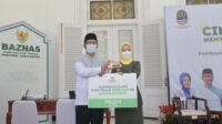 28. Ridwan Kamil Zakat Ridwan Kamil: Zakat Bantu Entas Kemiskinan Ekstrem, Ditargetkan di Jabar terhimpun Rp 1,6 triliun