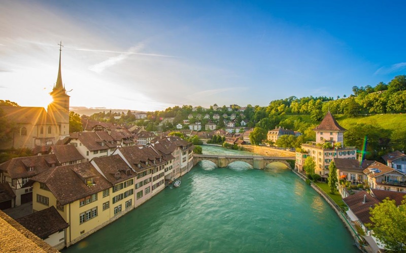 Ridwan Kamil's Child Disappears While Swimming in the Swiss Aaree River, Family Asks for Prayers