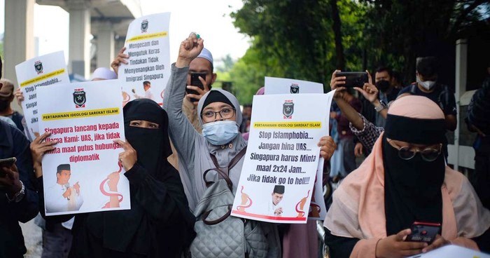 Police Remind Supporters of Abdul Somad Who Want to Expel Singapore Embassy