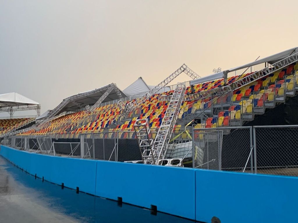 Metro Police Will Investigate the Cause of the Collapse of the Formula E Tribune Roof