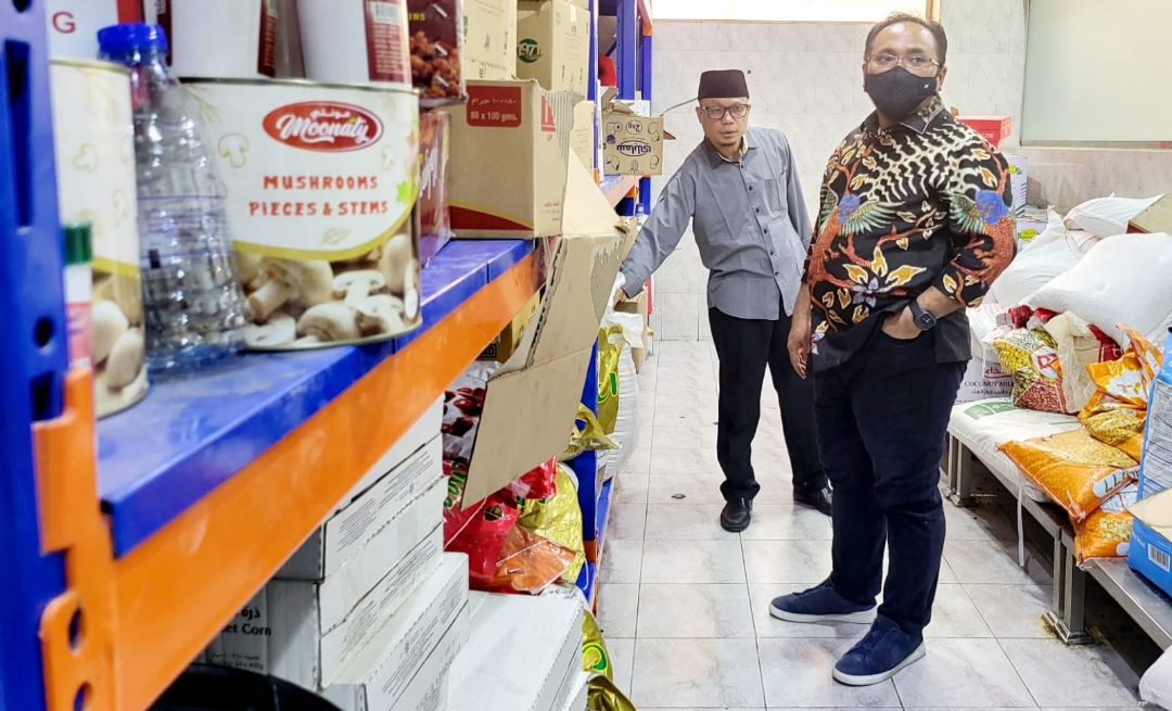 Tinjau Dapur Katering untuk Jemaah Haji, Menag: Juru Masak dan Bahan Baku dari Indonesia