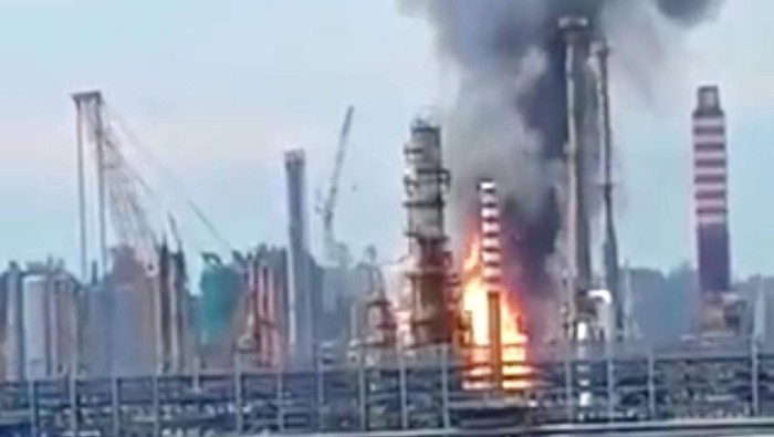 Erick Thohir Tegur Pertamina terkait Kebakaran Kilang Balikpapan