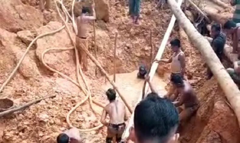 Members of the Indonesian House of Representatives Ask the Government to Supervise Illegal Mining