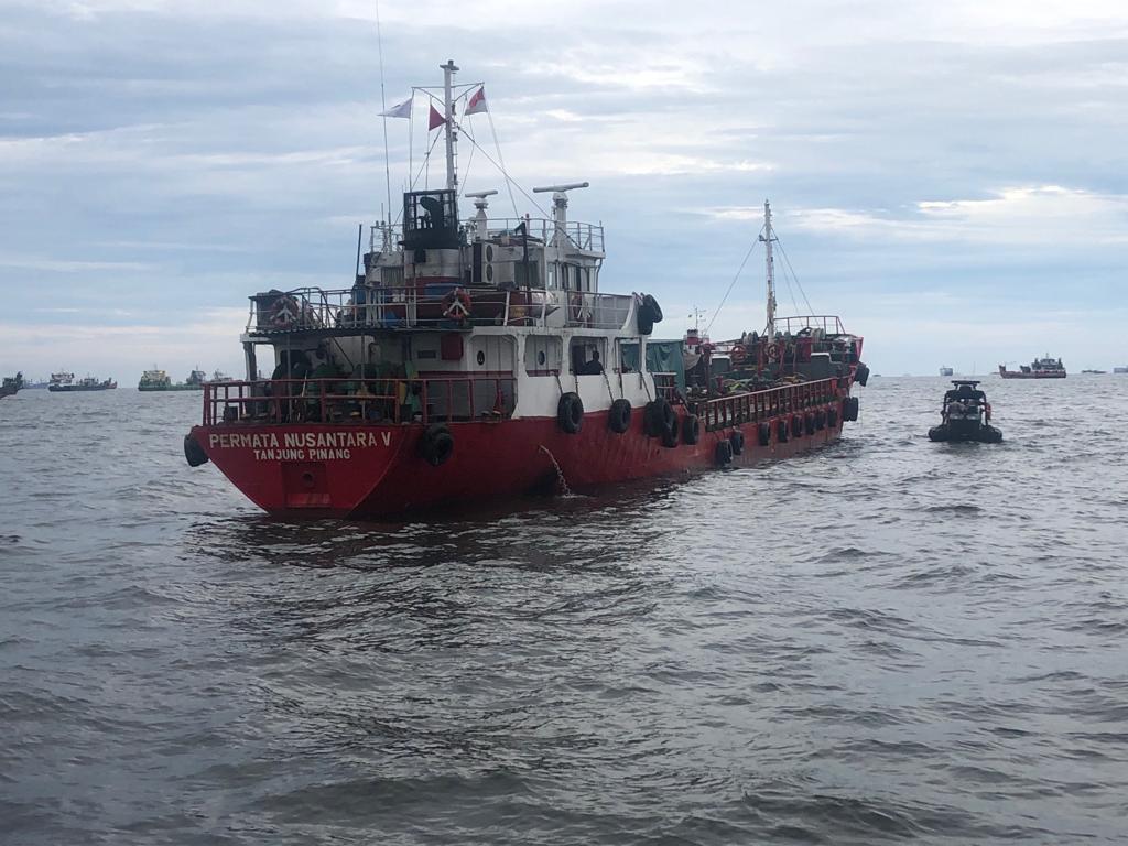 Kepolisian Tangkap Kapal Tanker Penimbun BBM Bersubsidi