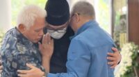 Kediaman Gubernur Jabar Kedatangan Zulkifli Hasan dan Hatta Rajasa untuk Takziah