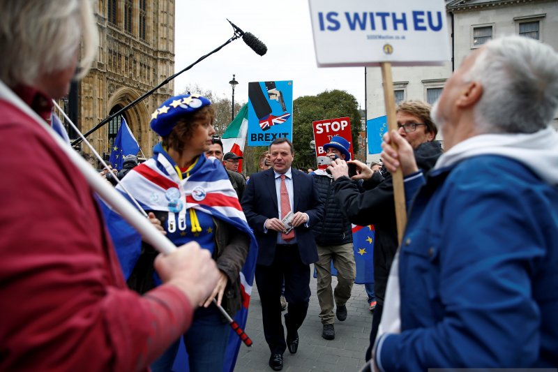 Pendana kampanye Brexit kalah dalam kasus pencemaran nama baik