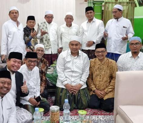Ketua Majelis Syura PKS Silaturahim ke Habib Anis Pati dan Keluarga Besar Kiai Maimoen Zubair Rembang