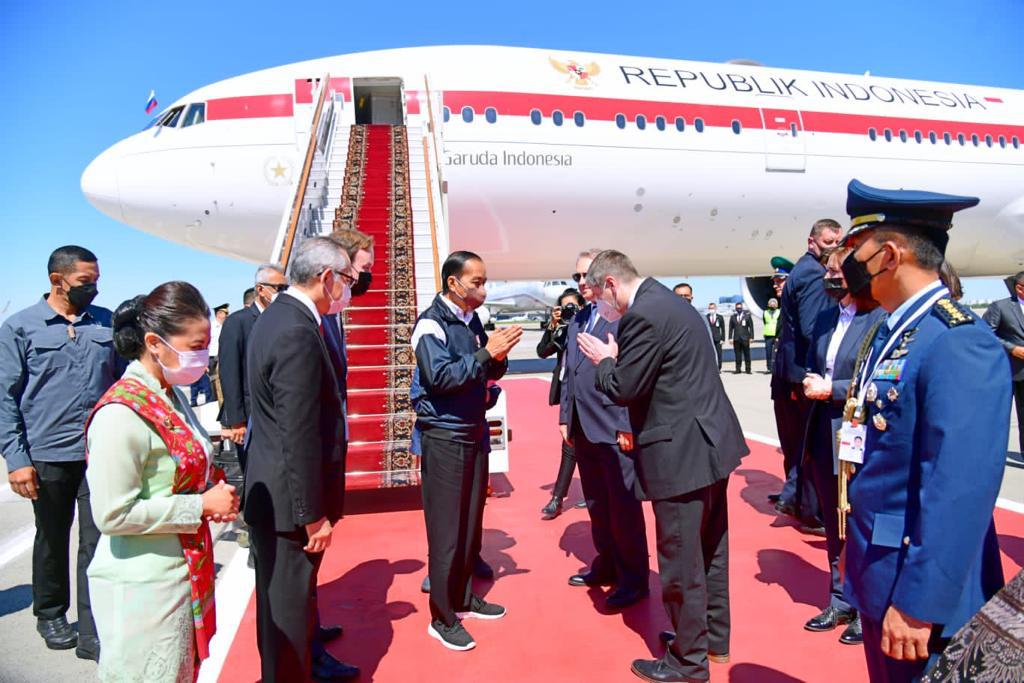 President Jokowi and First Lady Iriana Arrive in Moscow Russia