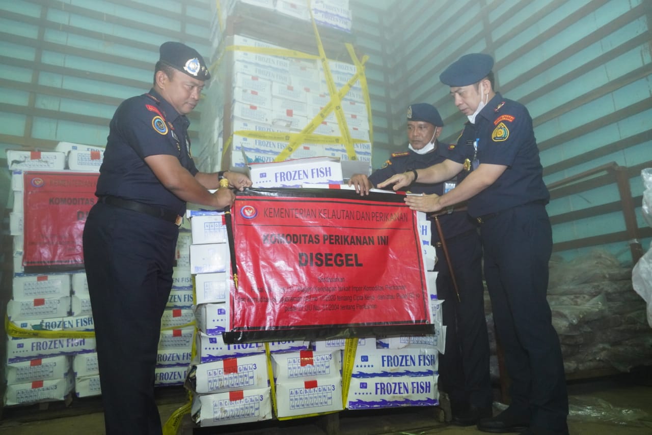 Kementerian KKP Segel 4.748 Ton Ikan Impor Ilegal