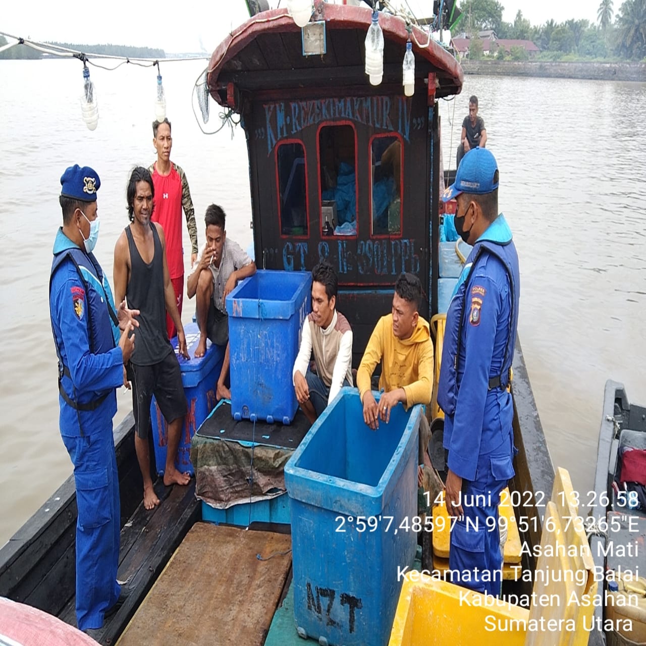 Amankan Nelayan Saat Melaut, Sat Pol Air Polres Tanjungbalai Periksa KM Rejeki Makmur IV 