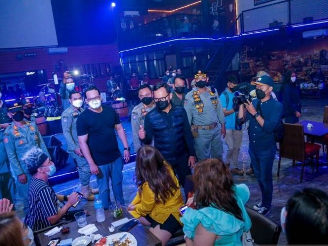 Inspection at Ex Holywings Bogor, Bima Arya Finds Hundreds of Bottles of Alcohol: This is a clear violation!