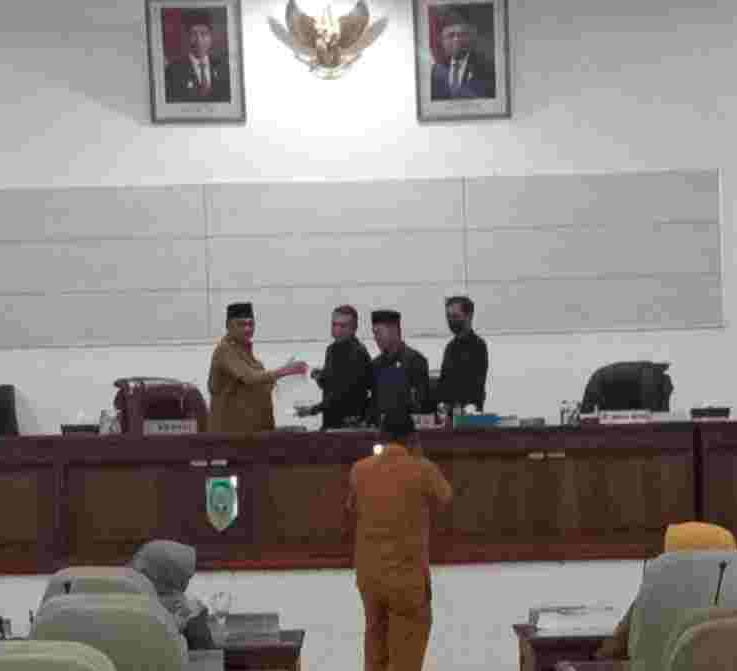 Bupati Pasaman Sampaikan Ranperda Pertanggungjawaban APBD T.A 2021