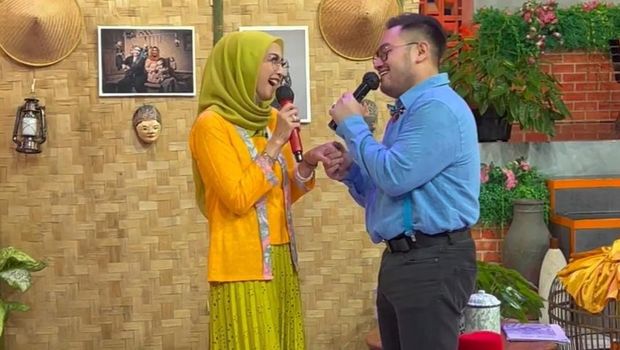 Beredar Isu Desy Ratnasari dan Nassar Makin Mesra, Bahkan Sering Kencan