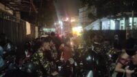 Dozens of people from the Bandung City Ansor GP gathered at Holywings