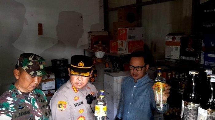 Sidak di Eks Holywings Bogor, Bima Arya Temukan Ratusan Botol Miras: Ini Jelas Pelanggaran!