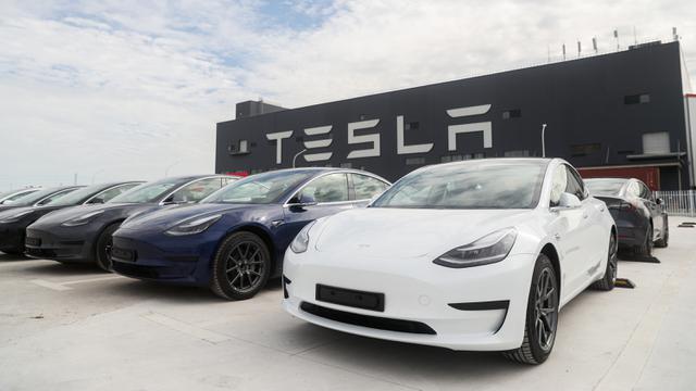 Pertama Kalinya Kendaraan Tesla Buatan China Diekspor ke Korsel