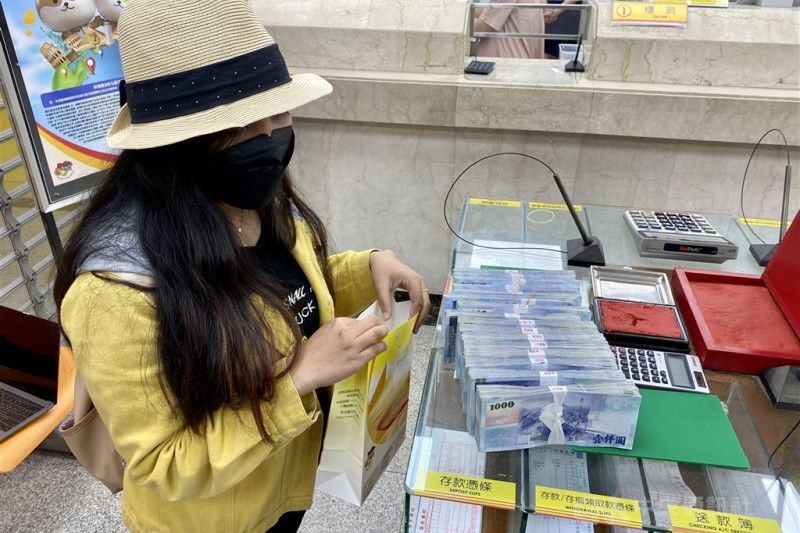 Pekerja Migran Indonesia Menang Undian Hampir Rp1 Miliar di Taiwan