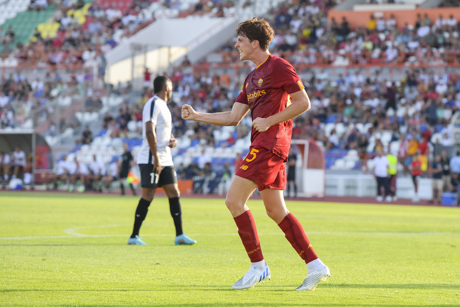 AS Roma tundukkan Portimonense 2 - 0