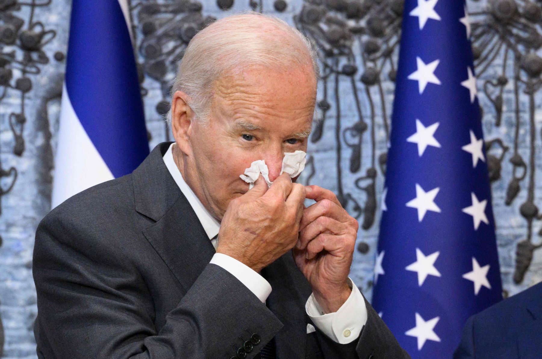 Positif Covid-19, Joe Biden Dirawat dengan Paxlovid