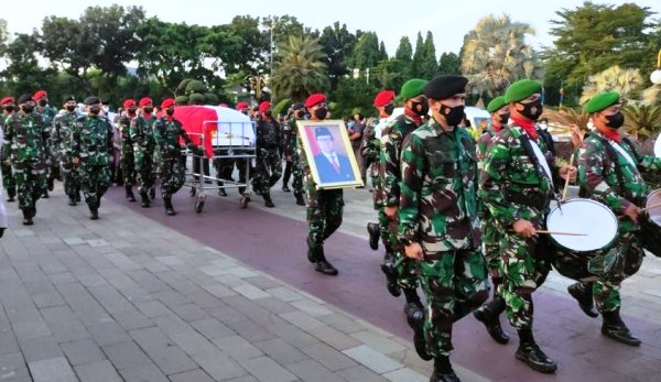 President Conveys Condolences for the Death of Tjahjo Kumolo