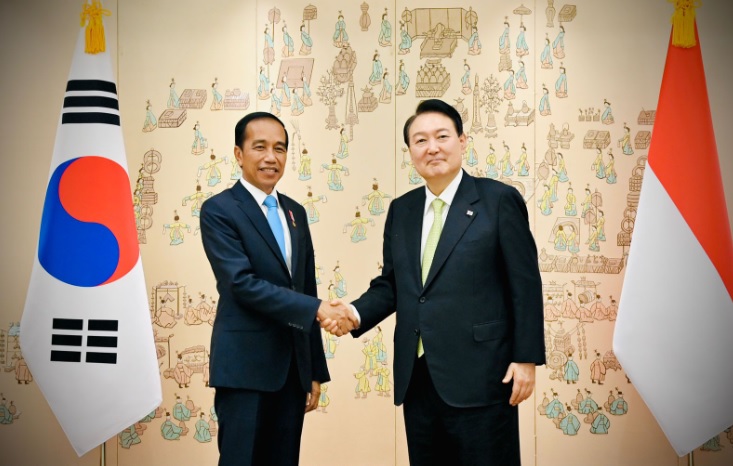 Tiba Di Korsel, Presiden Jokowi Disambut Presiden Yoon Suk-yeol di Kantor Kepresidenan Yongsan