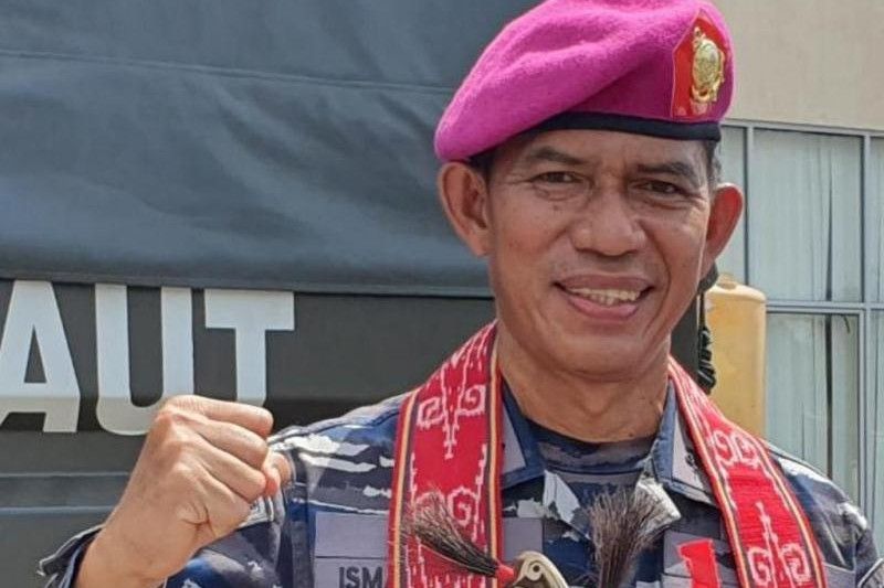 Lantamal XII Pontianak hadirkan triatlon seberangi Sungai Kapuas