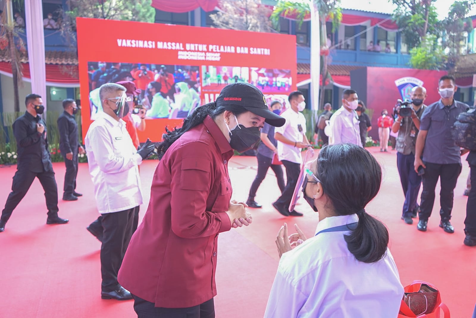 Dukung Dosis Keempat Vaksin Covid-19, Puan: Cakupan Booster Pertama Juga Harus Ditingkatkan