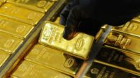 Harga emas anjlok 21,60 dolar, setelah pidato Gubernur Bank Sentral AS