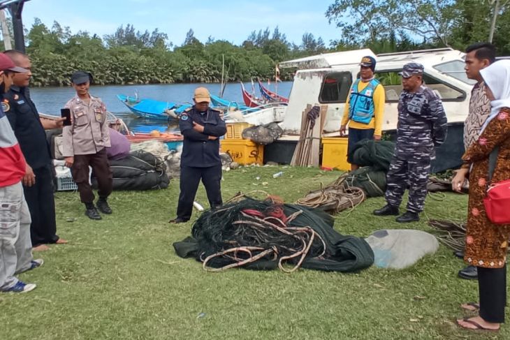Nelayan Mukomuko menghalau lima kapal trawl