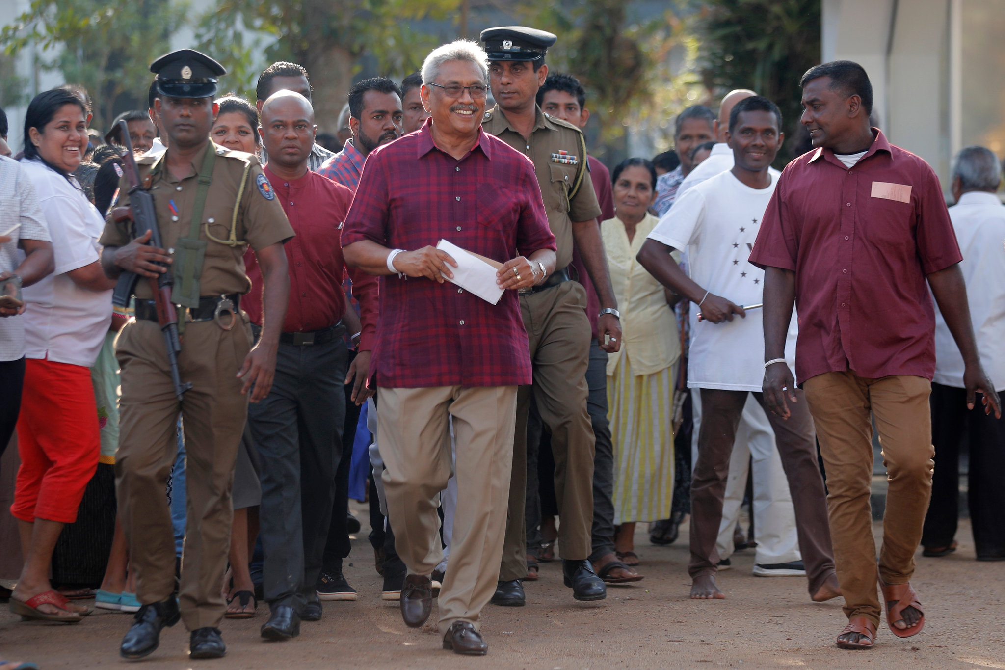 Mantan presiden Sri Lanka Rajapaksa pulang ke tanah air pekan depan