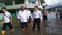 Tjhai Chui Minta Ke Warganya Agar Mewaspadai Banjir Susulan