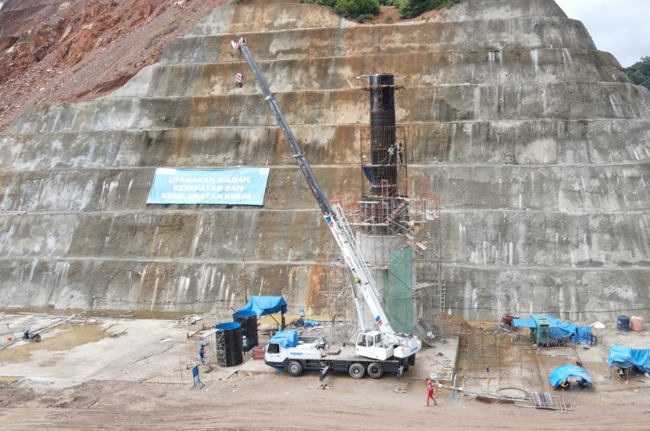Bendungan Ameroro Untuk Suplai Air untuk Industri Nikel