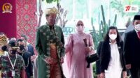 Presiden Jokowi dan Istri Tiba Di Gedung Parlemen Kenakan Baju Adat Bangka saat Sidang Tahunan MPR