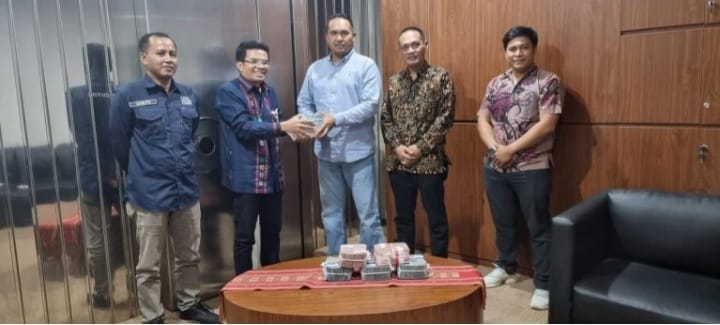 Kejari Kabupaten Kupang, Setor Rp. 893 Juta ke Kas Negara