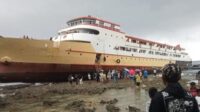 Akibat Cuaca Buruk, KM Glory Mary Angkut 202 Penumpang Kandas di Perairan Moronge Talaud
