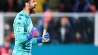 Salvatore Sirigu resmi gabung Napoli
