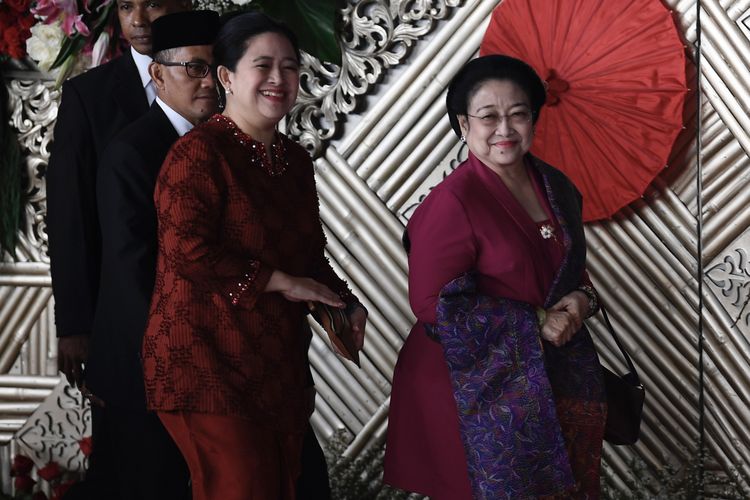 Pakai Kebaya Merah, Megawati Tiba di Gedung DPR
