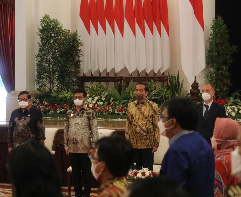 Mentan SYL : Penghargaan Swasembada Beras IRRI Jadi Kado HUT Ke-77 RI