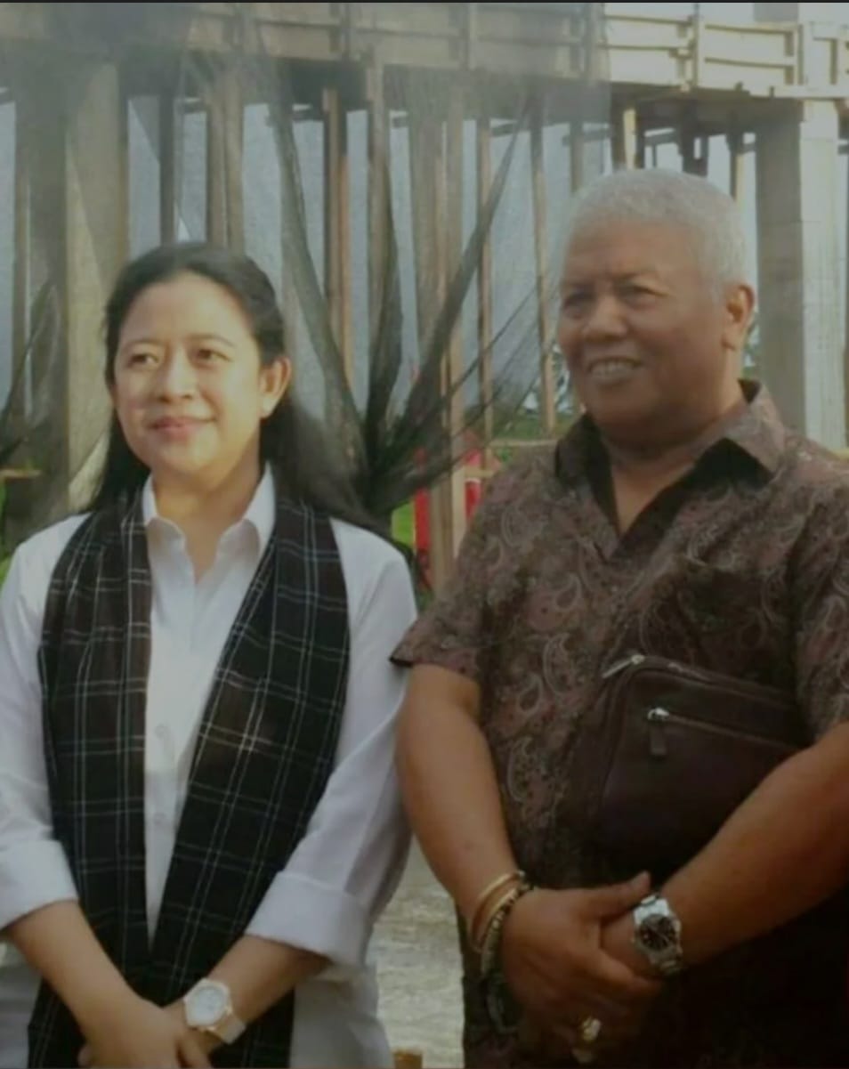 Chairperson of the Indonesian House of Representatives, Puan Maharani, greets Lombok Island residents, will visit the traditional market