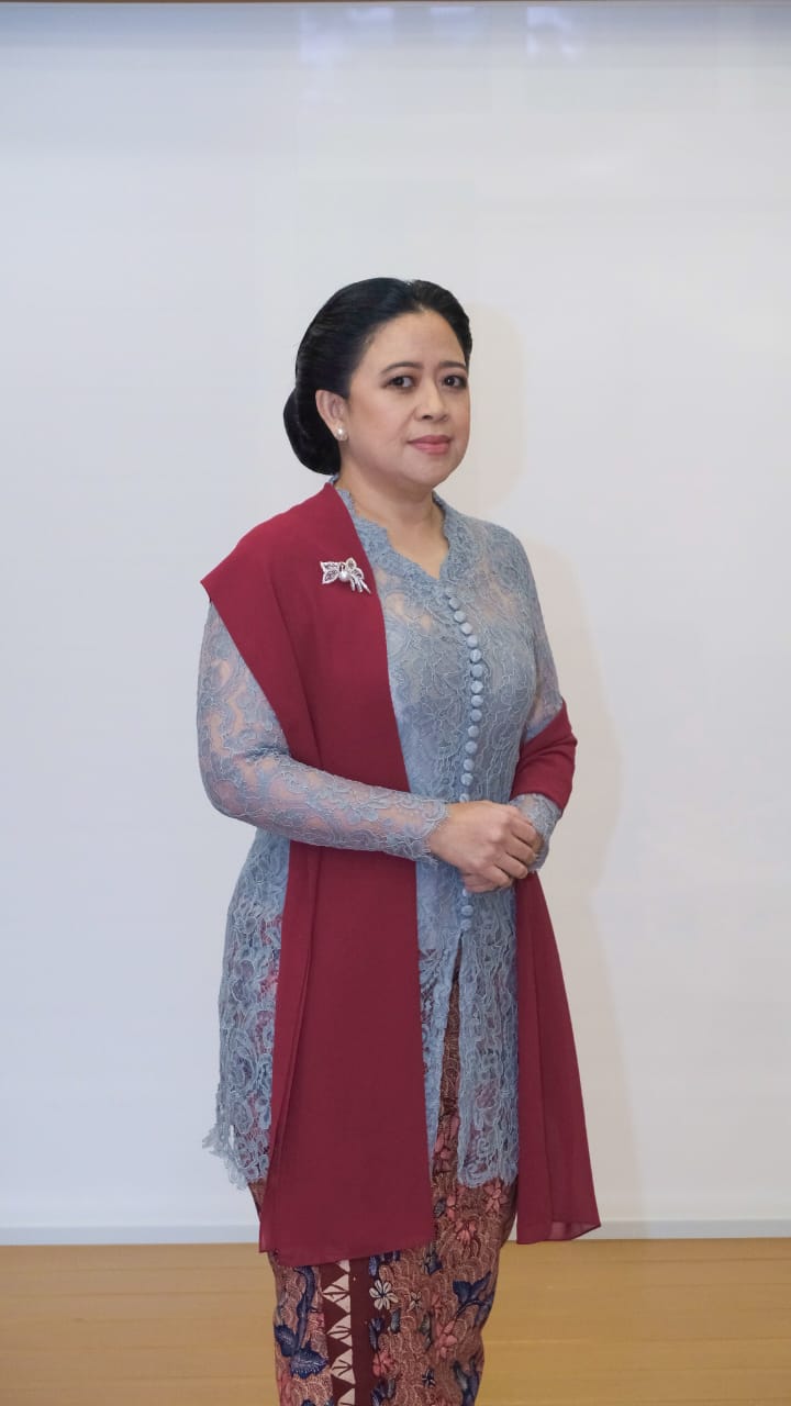 Puan Wears Kebaya Kartini with a red scarf at the RI 77th Anniversary Ceremony at the Palace, this is what it means