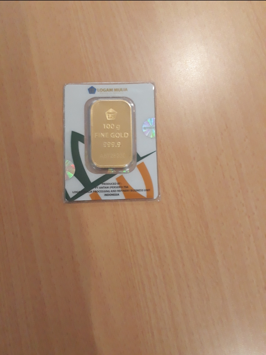 KPK Lelang Emas dan Tas Louis Vuitton Koruptor