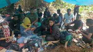 Puluhan WNI dan WNA Asal Bangladesh Di Tangkap Di Dumai