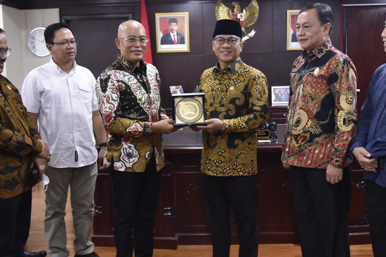Wakil Ketua MPR Yandri Susanto Terima Aspirasi Permasalahan Pembangunan Bengkulu Selatan