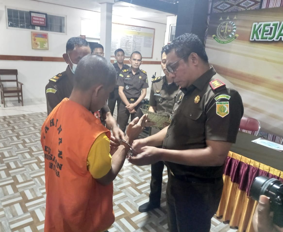 Kasus Yanuarius Taopan Dihentikan, Kajari : Hukum Bertujuan Untuk Kemanfaatan Dan Keadilan