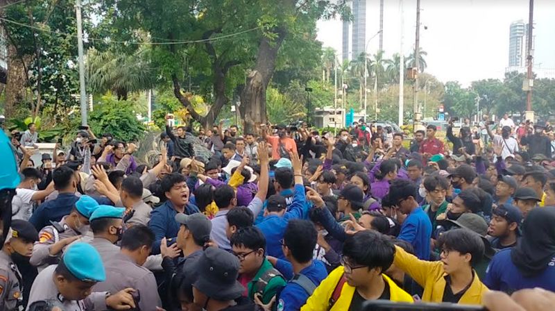 Demo BBM di Istana, BEM SI Klaim 50 Mahasiswa Terluka dan Diamankan Polisi