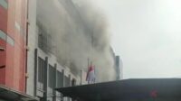 Gedung LTC Gelodok Terbakar